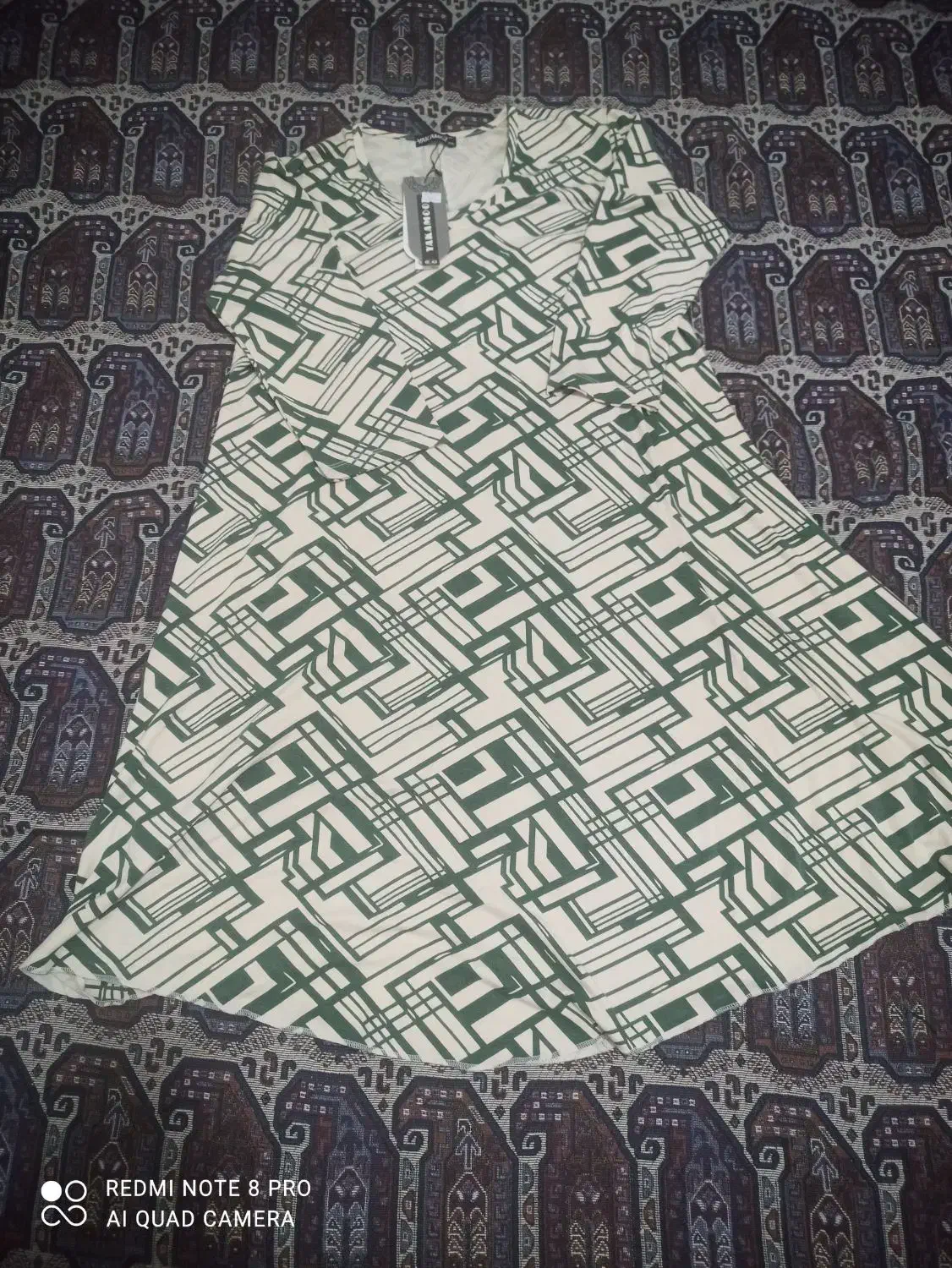 لباس|لباس|قرچک, باقرآباد|دیوار