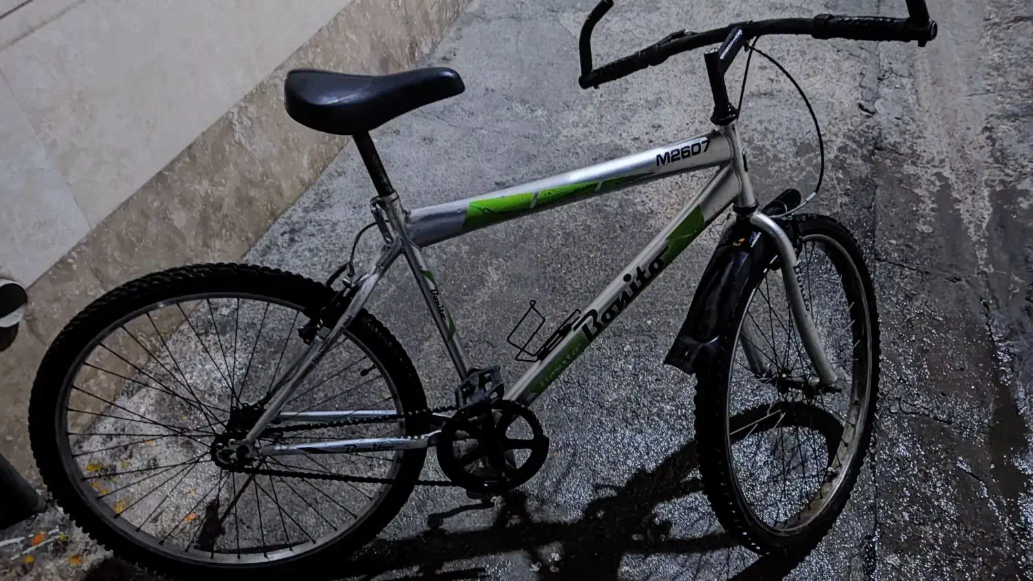 دوچرخه 26 نقره ای سالم|دوچرخه، اسکیت، اسکوتر|ساوه, |دیوار