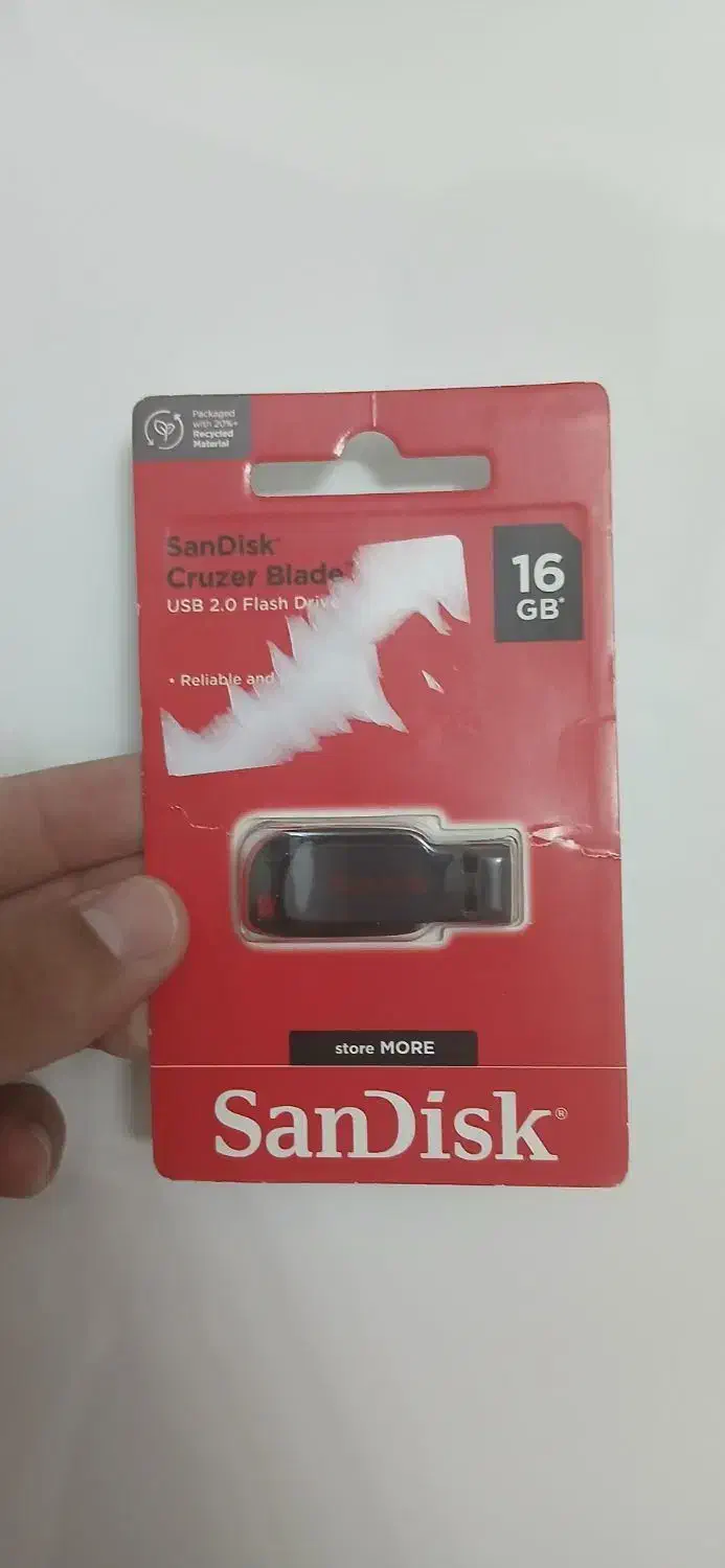 فلش یو اس بی ۱۶ گیگ|قطعات و لوازم جانبی رایانه|تهران, شاهین|دیوار