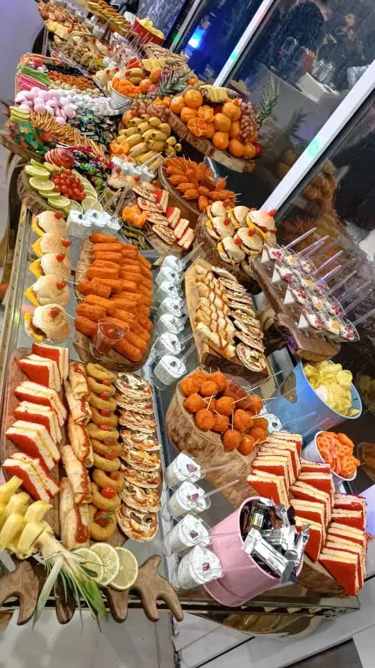 سالن عقد و بله برون و حنابندان تولد عروسی|خدمات پذیرایی، مراسم|تهران, بهداشت|دیوار