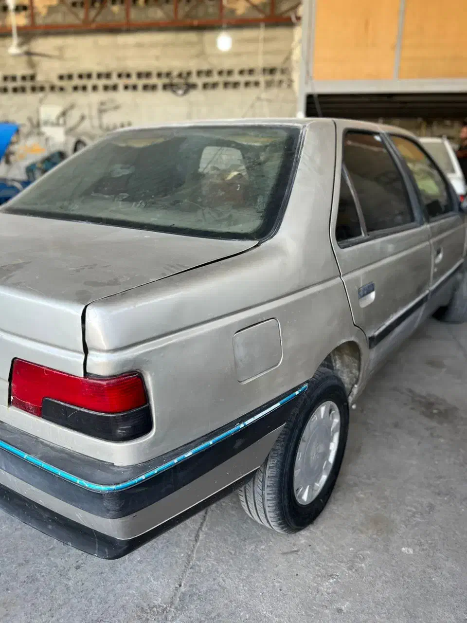 پژو۴۰۵|خودرو سواری و وانت|میناب, |دیوار