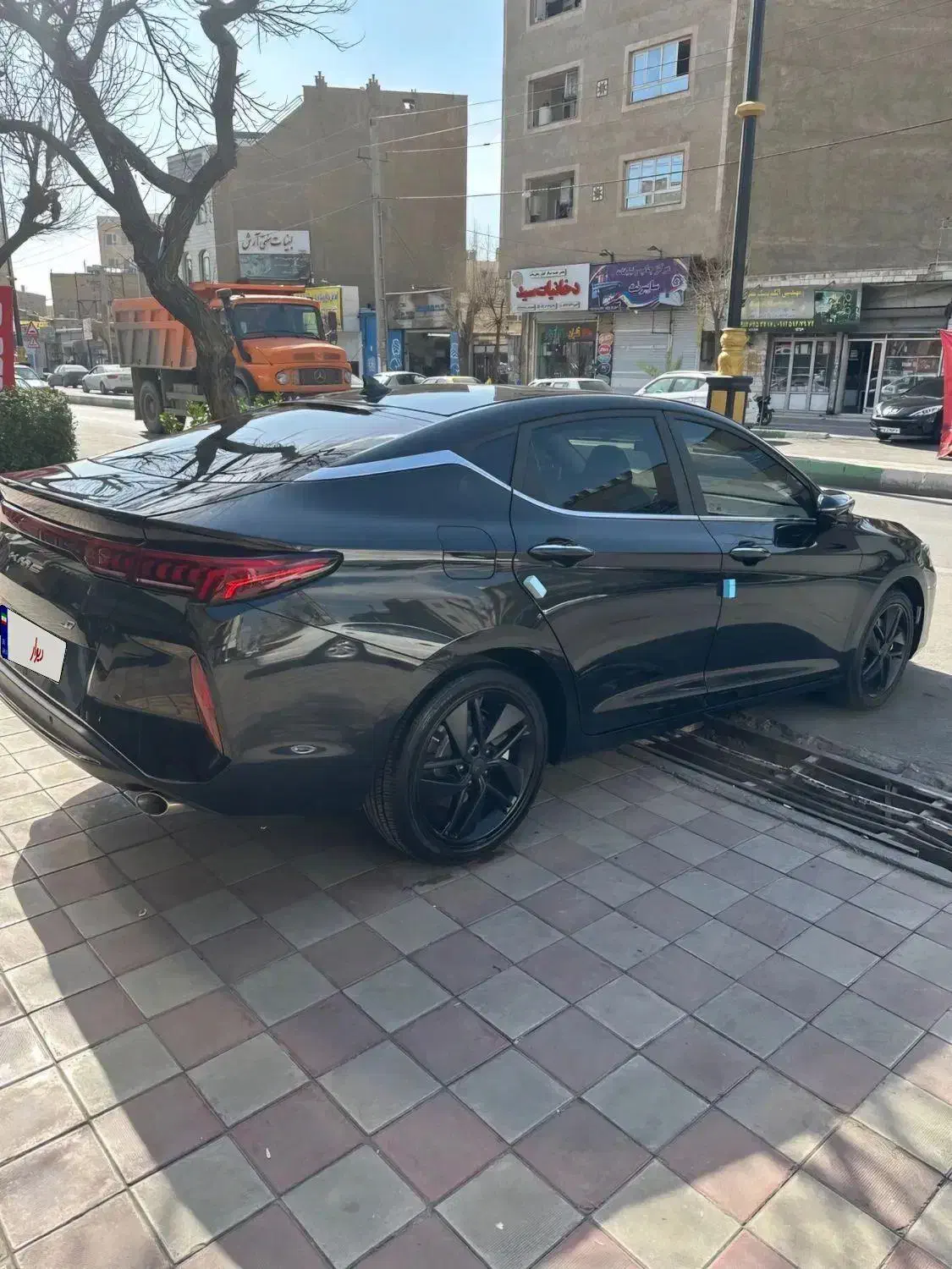 کی ام سی ۱۴۰۳|خودرو سواری و وانت|باقرشهر, |دیوار