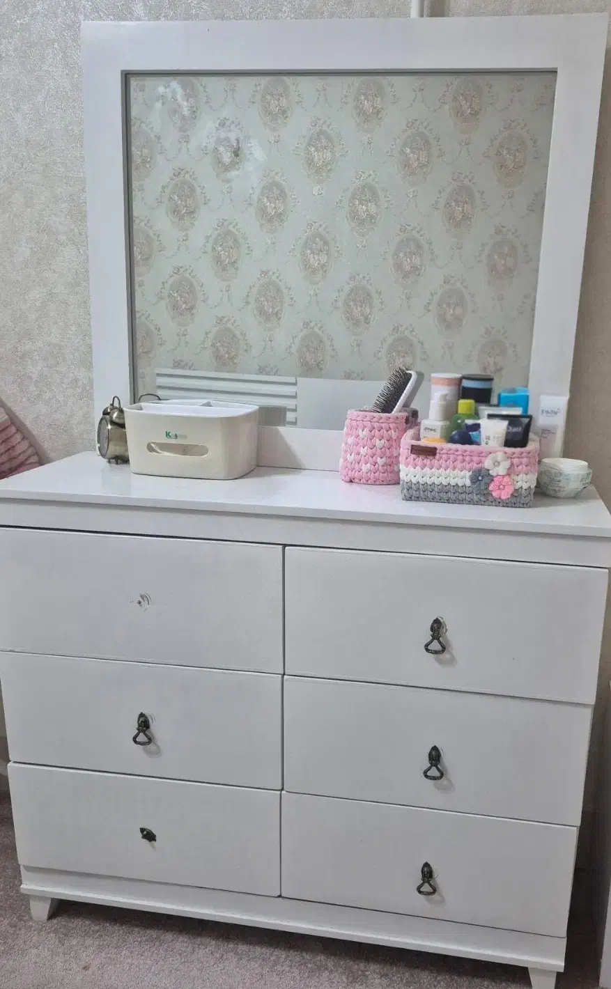 تخت دونفره سالم|تخت و سرویس خواب|قائن, |دیوار