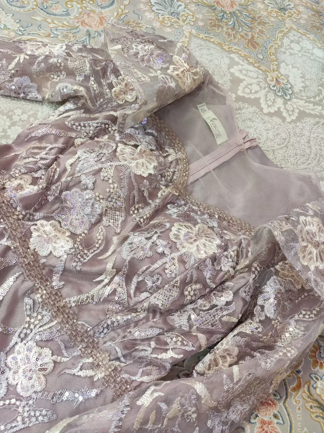 لباس مجلسی|لباس|قرچک, زیبا شهر|دیوار