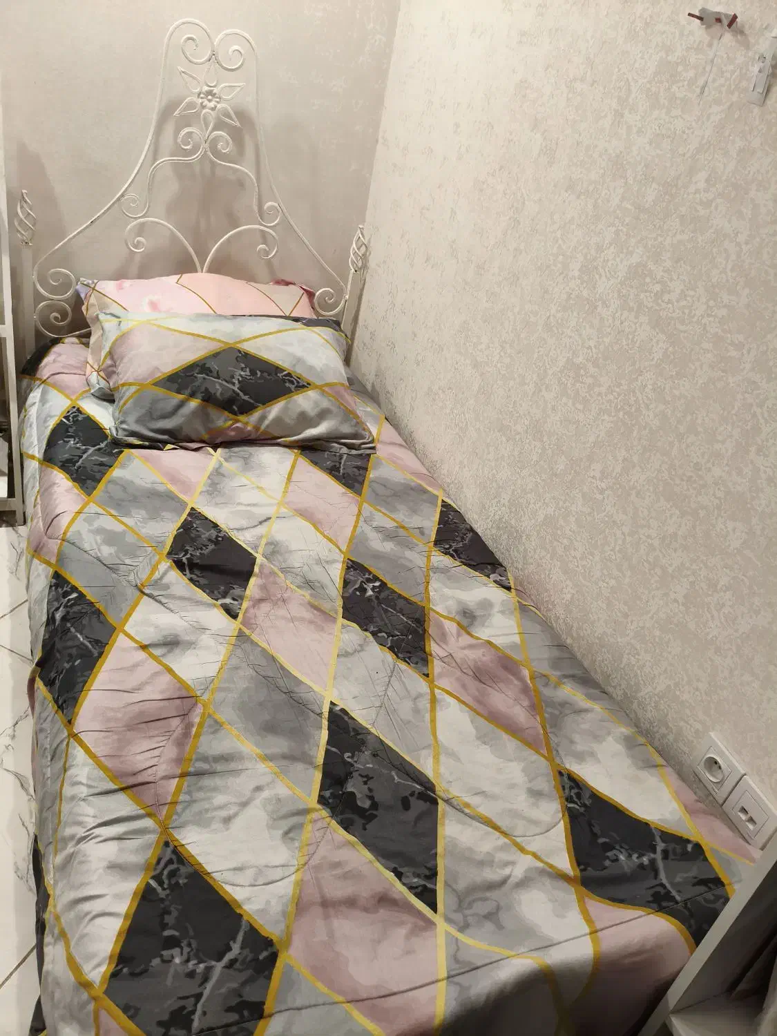 تخت فرفورژه|تخت و سرویس خواب|تهران, شهرک دانشگاه|دیوار