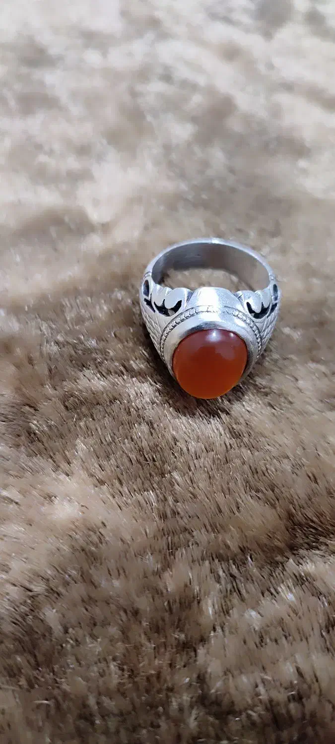 انگشتر نقره|کلکسیون اشیاء عتیقه|زنده رود, |دیوار