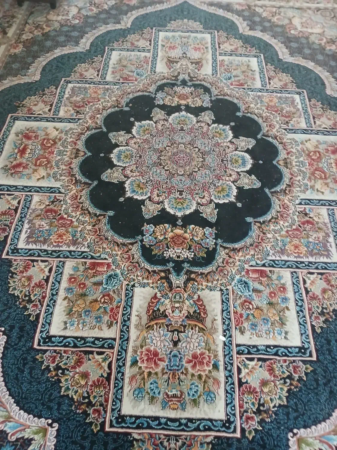 فرش ۱۲متری تراکم نخ ۱۳۰۰ کاشان|فرش|شیراز, گلکوب|دیوار