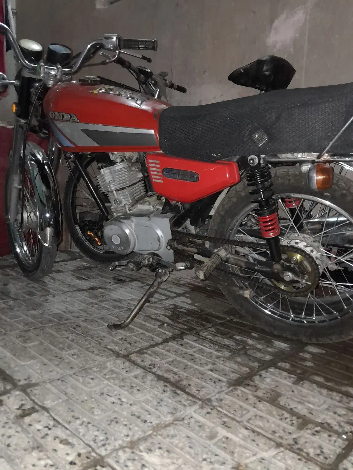 هوندا مدل ۱۲۵|موتورسیکلت|بروجرد, |دیوار