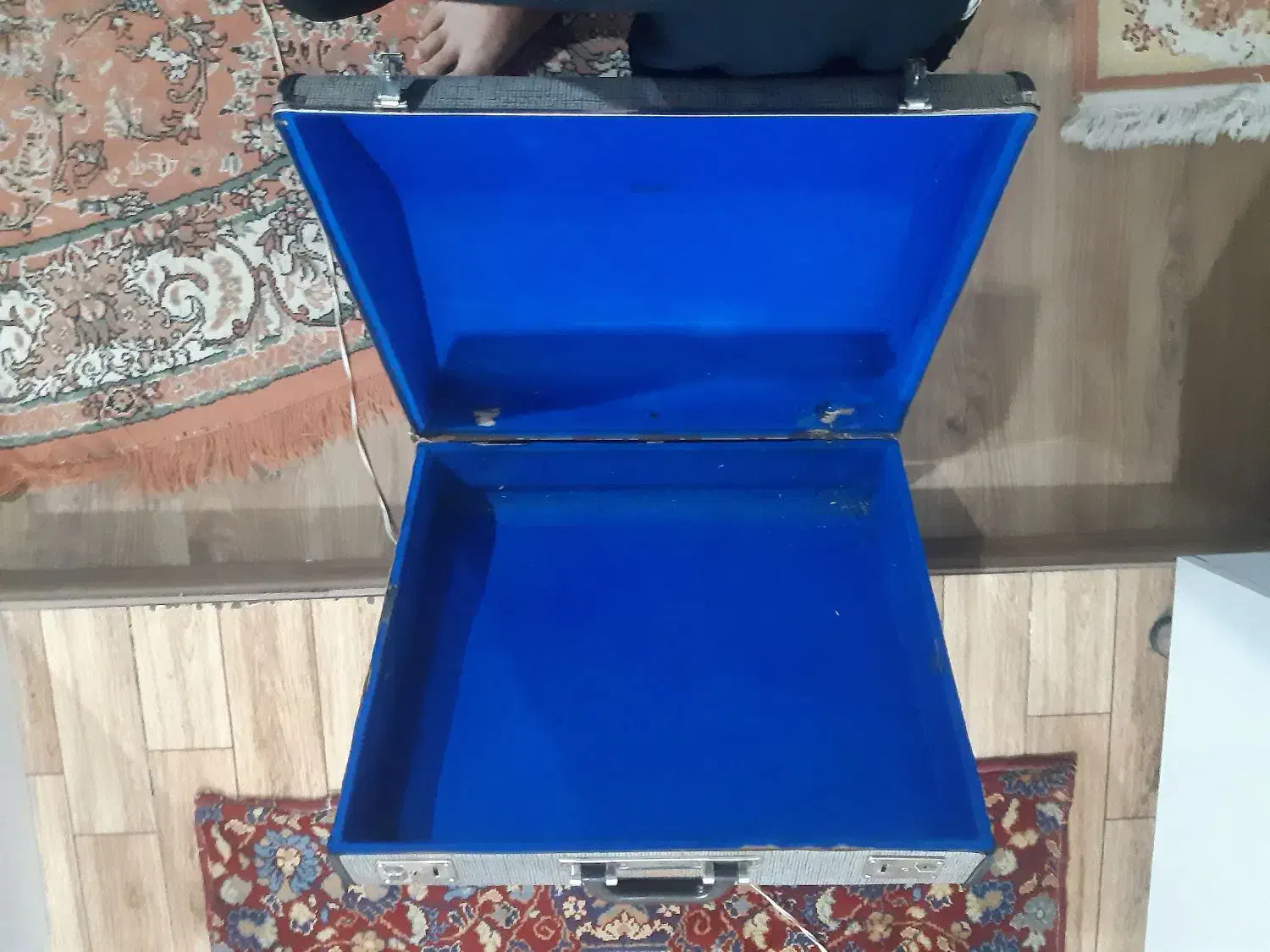 جعبه اکاردیون سالم|پیانو، کیبورد، آکاردئون|تبریز, |دیوار