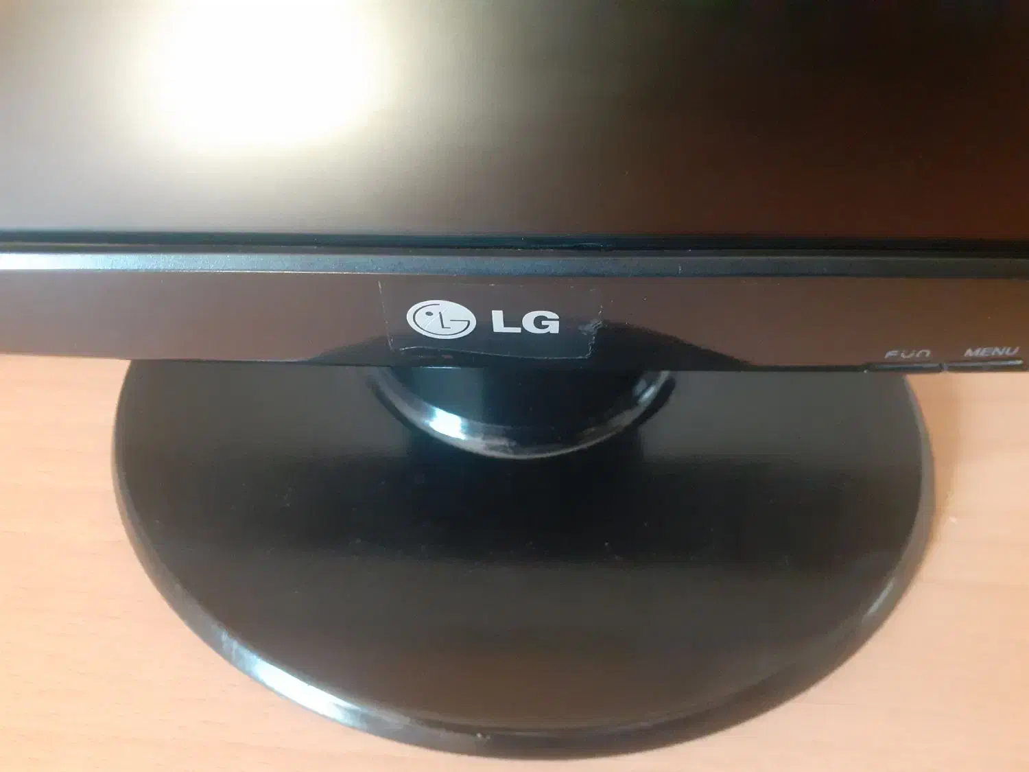 مونیتور ال جی ۱۹ اینچ|قطعات و لوازم جانبی رایانه|رشت, استقامت ۲|دیوار