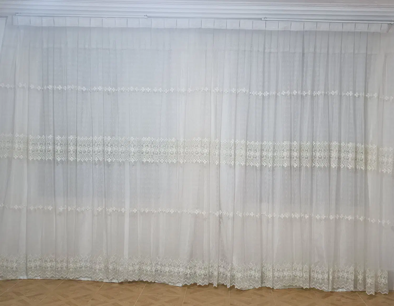 فروش پرده 4متری به همراه زیر پرده|پرده، رانر، رومیزی|آبیک, |دیوار