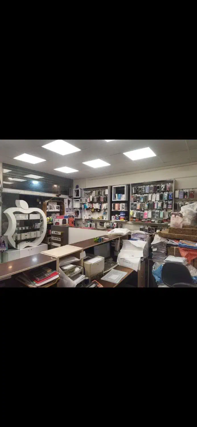 اجاره غرفه فروش و تعمیرات تلفن همراه و قطعات|اجارهٔ مغازه و غرفه|بابل, |دیوار