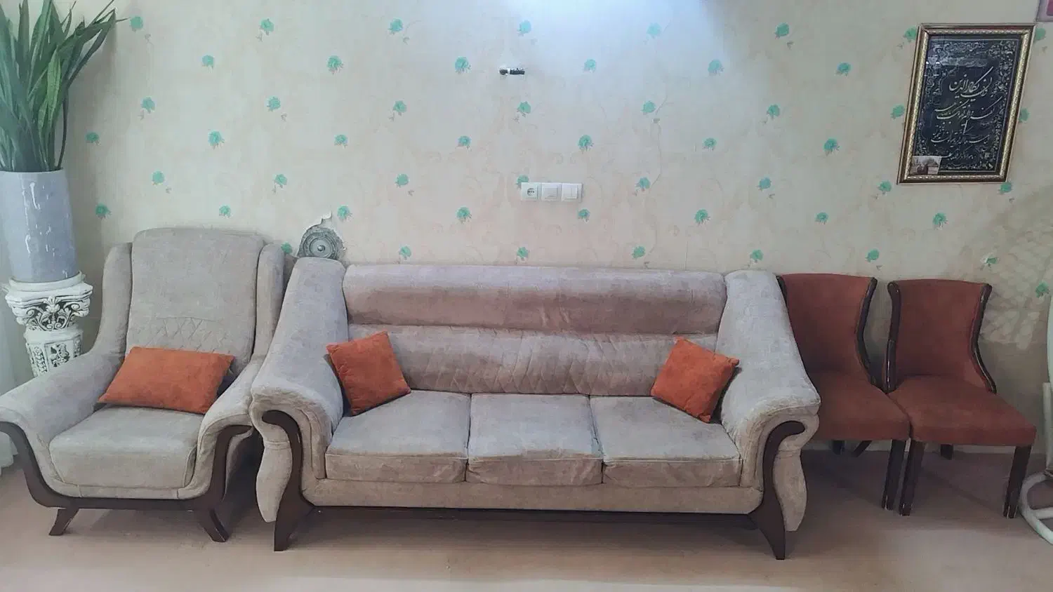 فروش مبلمان در حد نو|مبلمان خانگی و میز عسلی|جهرم, |دیوار