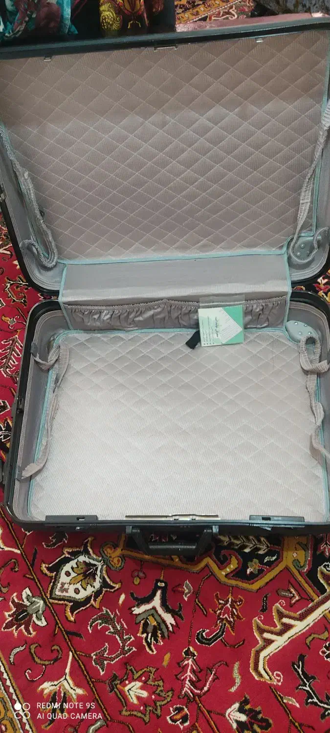 چمدان مسافرتی|کیف، کفش، کمربند|تبریز, |دیوار