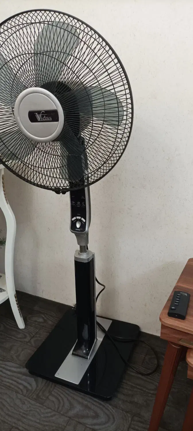 پنکه ایستاده ویداس|پنکه و تصفیهکنندهٔ هوا|رودسر, |دیوار