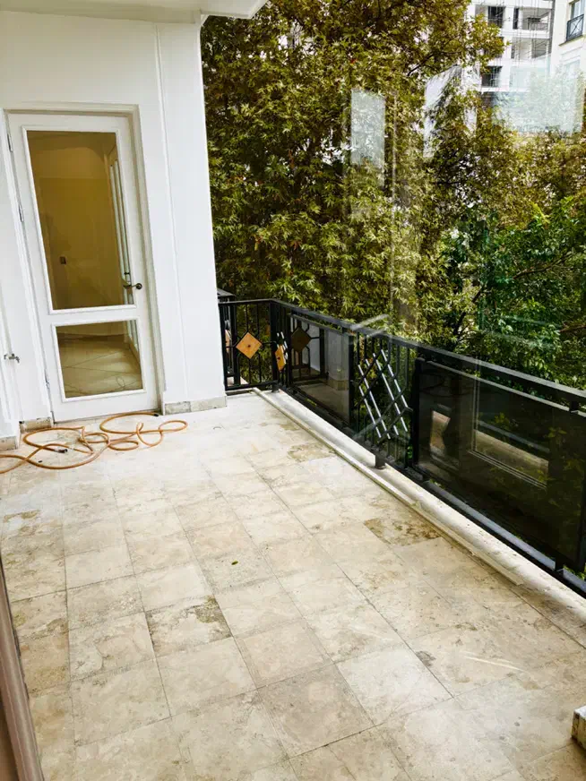 کامرانیه شمالی / ۳۰۰متر / ۵خواب   (ویو باغ چنار)