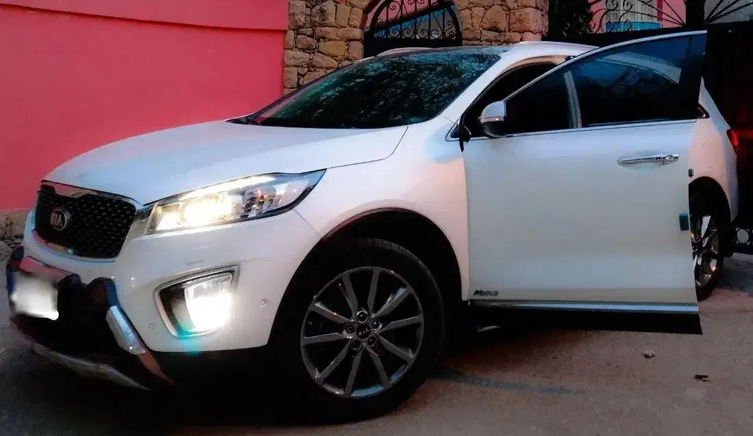 سورنتو سفید صدفی مدل۲۰۱۶|خودرو سواری و وانت|تهران, گلستان (شهرک راه آهن)|دیوار