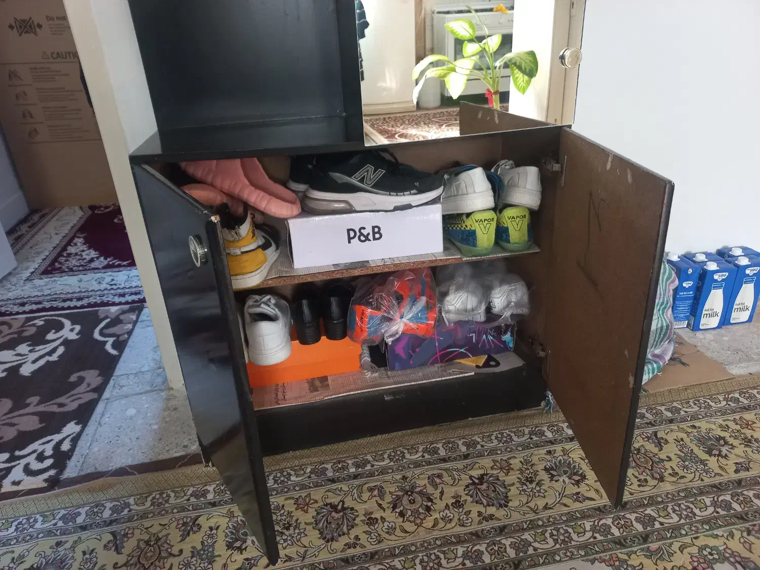 جاکفشی و دراور|جاکفشی، کمد، دراور|رشت, توشیبا|دیوار