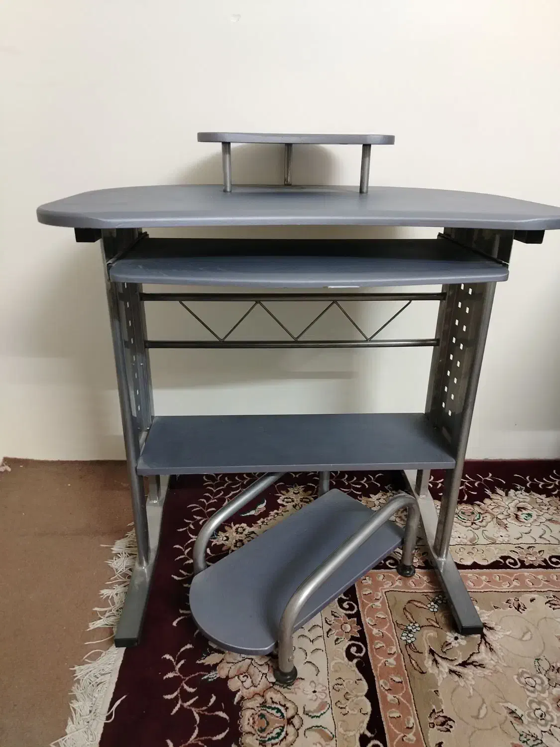 میز کامپیوتر|میز تحریر و کامپیوتر|مشهد, حجاب (شهرک غرب)|دیوار