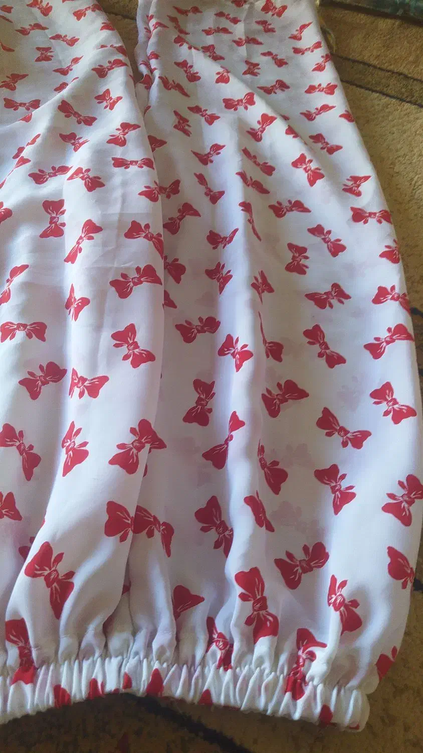 پارچه اش جنسه|لباس|دوگنبدان, |دیوار