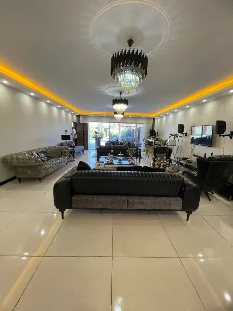 ویلا ۵۰۰متری مدرن زیر قیمت|فروش خانه و ویلا|هشتگرد, شهرک سهیلیه|دیوار