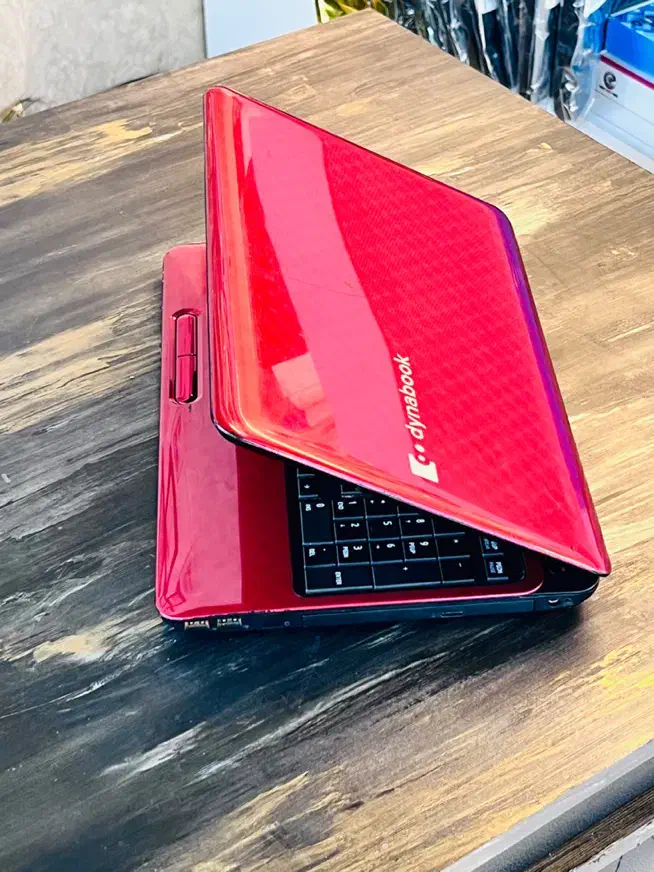 لپ تاپ زیبا خاص، هارد اس اس دی و سرعت فوق العاده|رایانه همراه|مشهد, آبکوه|دیوار