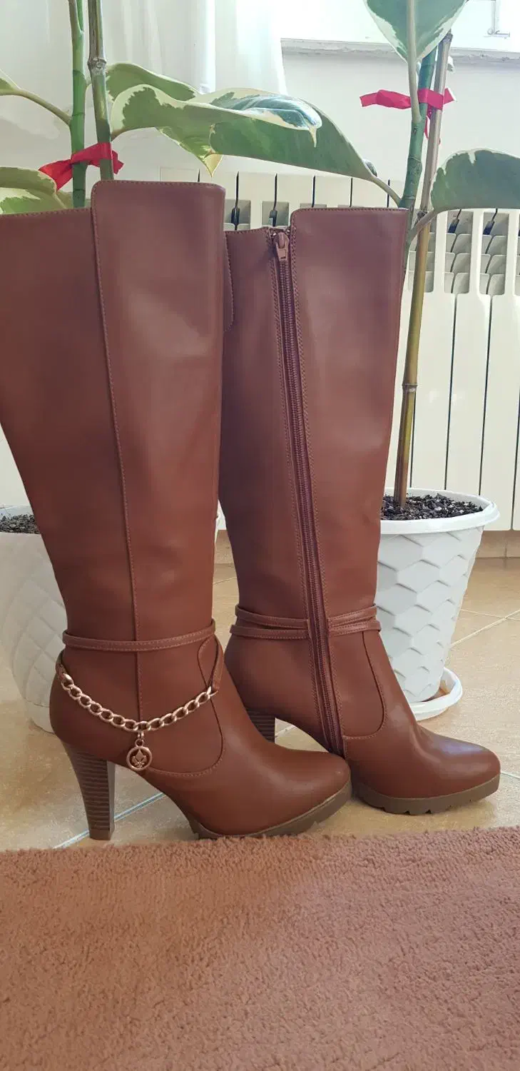 چکمه چرم ساق بلند خارجی نو|کیف، کفش، کمربند|رشت, جهاد|دیوار