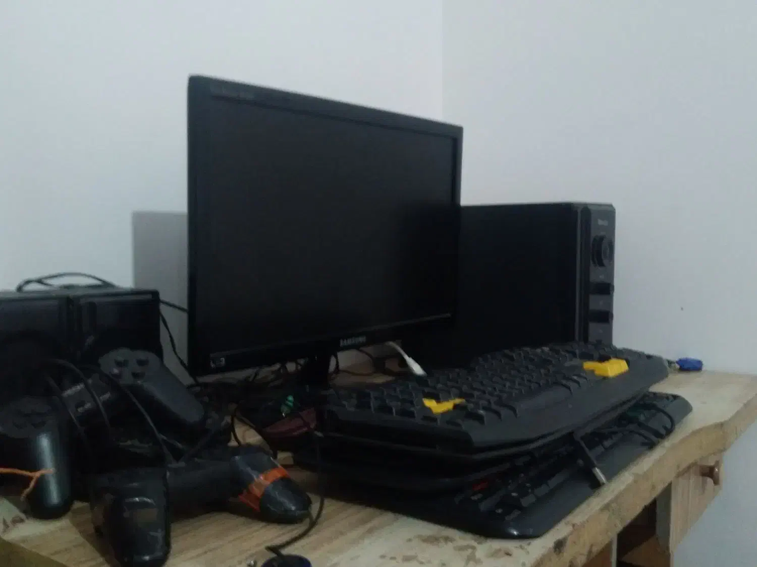 کامپیوتر|رایانه رومیزی|داراب, |دیوار