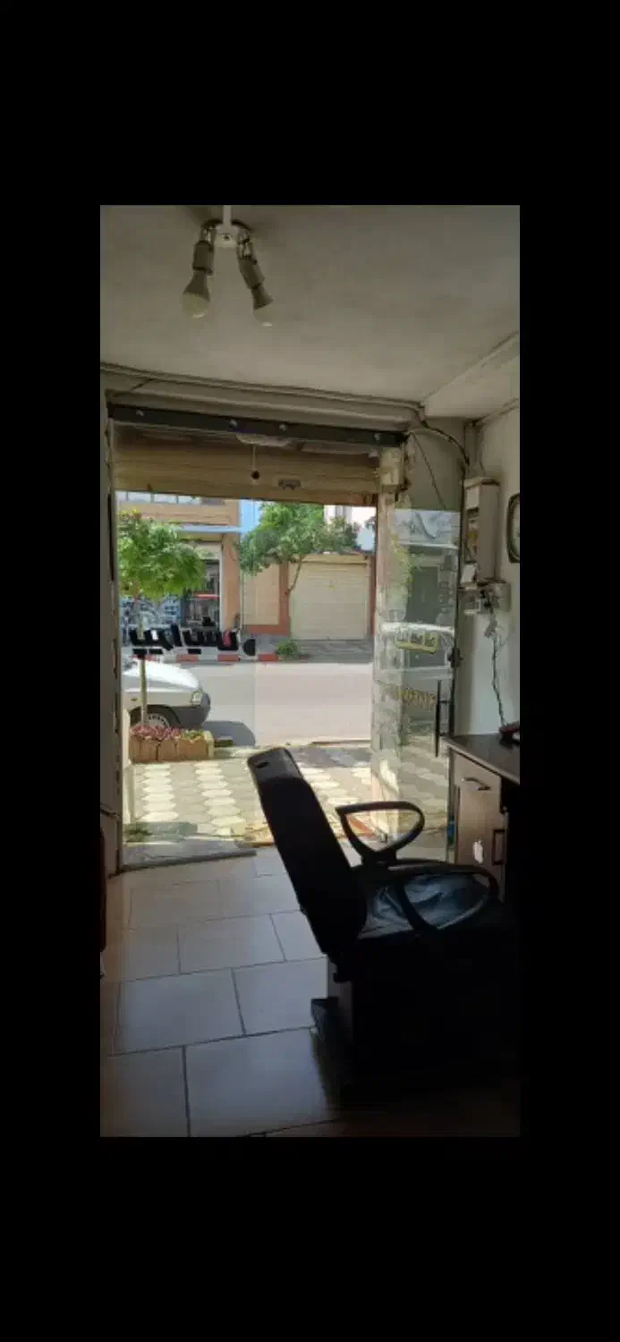 فروش مغازه 21متری خیابان مطهری ابتدا خ نیایش|فروش مغازه و غرفه|بندر انزلی, کوی بهار|دیوار