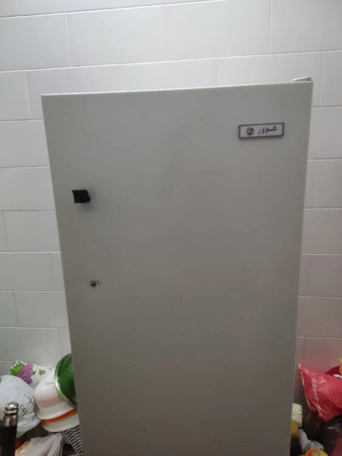 یخچال ( به علت جابه جایی با قیمت کم)|یخچال و فریزر|یزد, |دیوار