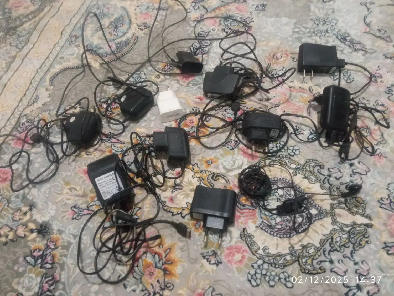 شارژر گوشی قدیمی|لوازم جانبی موبایل و تبلت|گرگان, |دیوار