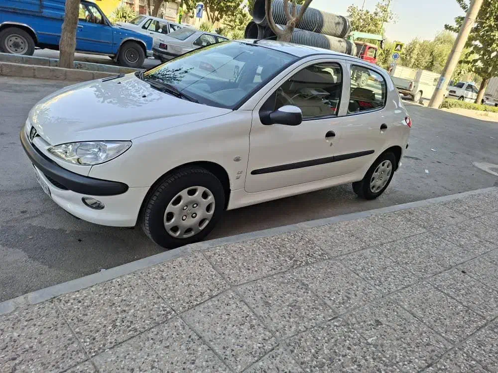 ۲۰۶ مدل ۹۸ تمیز|خودرو سواری و وانت|اصفهان, زاجان|دیوار