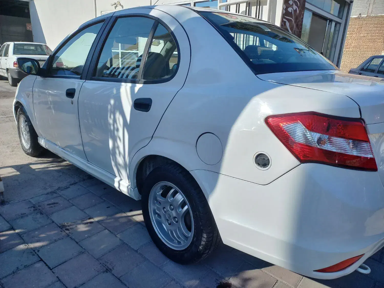 ساینا مدل۹۶ دوگانه سوز|خودرو سواری و وانت|کاشان, فاز ۲ ناجی آباد|دیوار