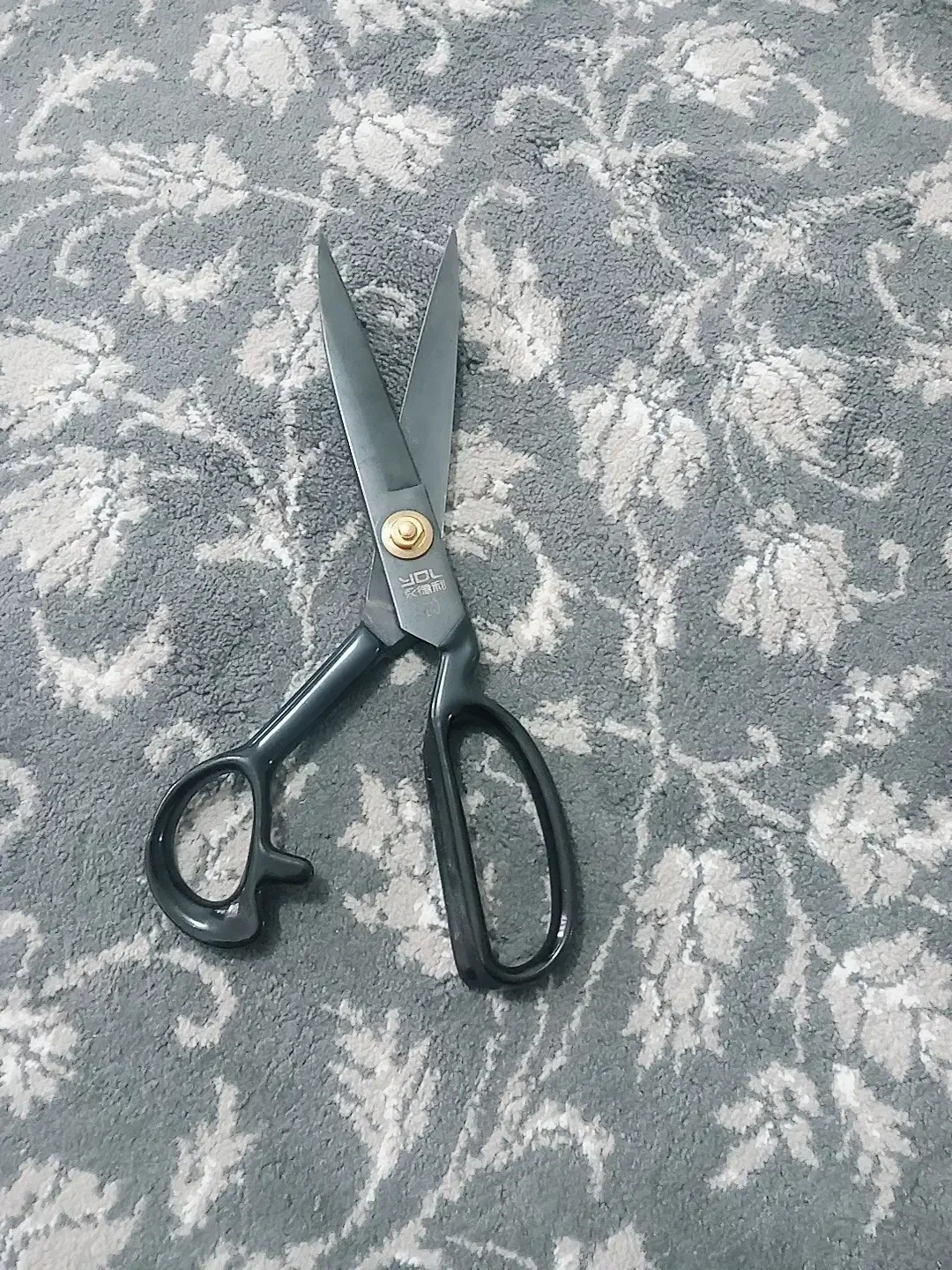 قیچی خیاطی|لوازم خیاطی و بافتنی|علیآباد کتول, |دیوار