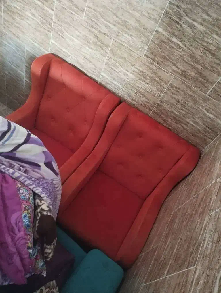 مبل چستر اصل بهمراه بوفه وجلومبلی|مبلمان خانگی و میز عسلی|ارومیه, |دیوار