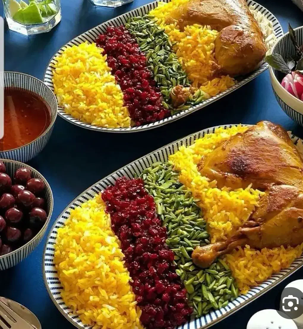 نیروی کار جهت کار در رستوران|استخدام خدمات فروشگاه و رستوران|نجف‌آباد, باغ ملی|دیوار