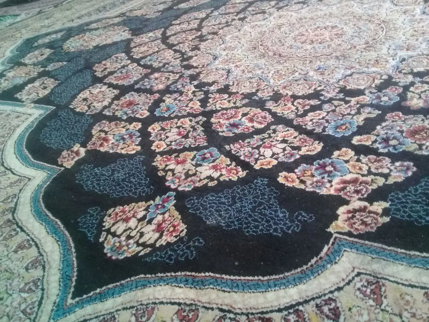 فرش ۱۲ متری ۷۰۰ شاته|فرش|شیراز, شهرک گلستان شمالی|دیوار