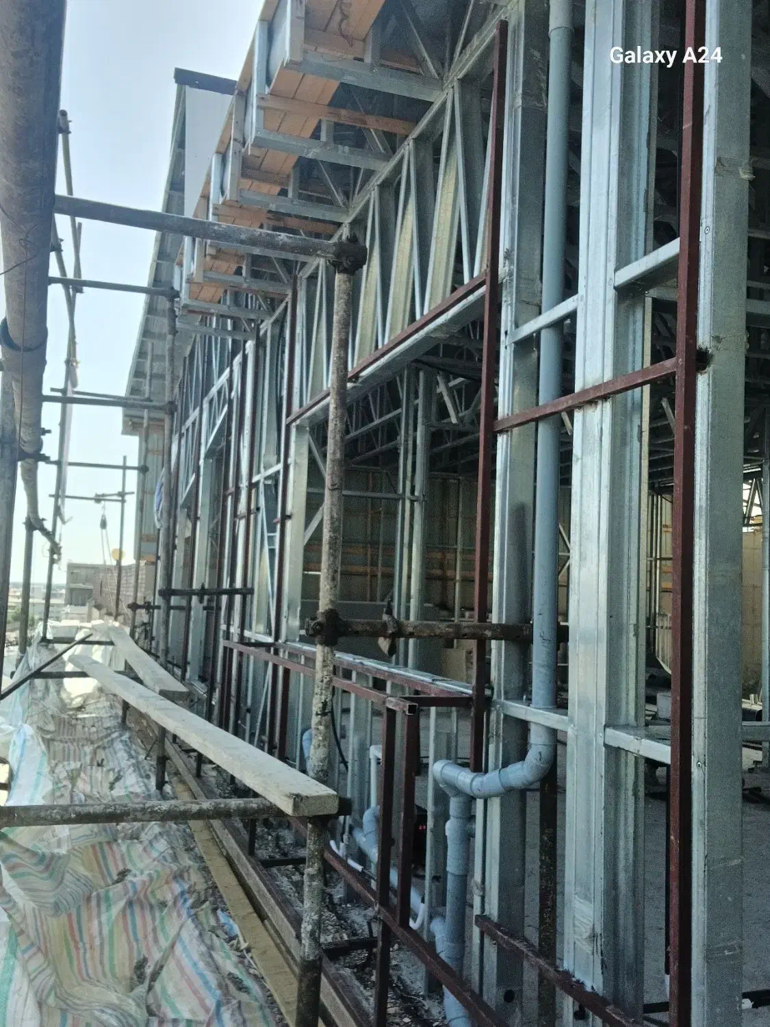 کامپوزیت نما و جوشکاری نما|خدمات پیشه و مهارت|لاهیجان, مهرگان|دیوار