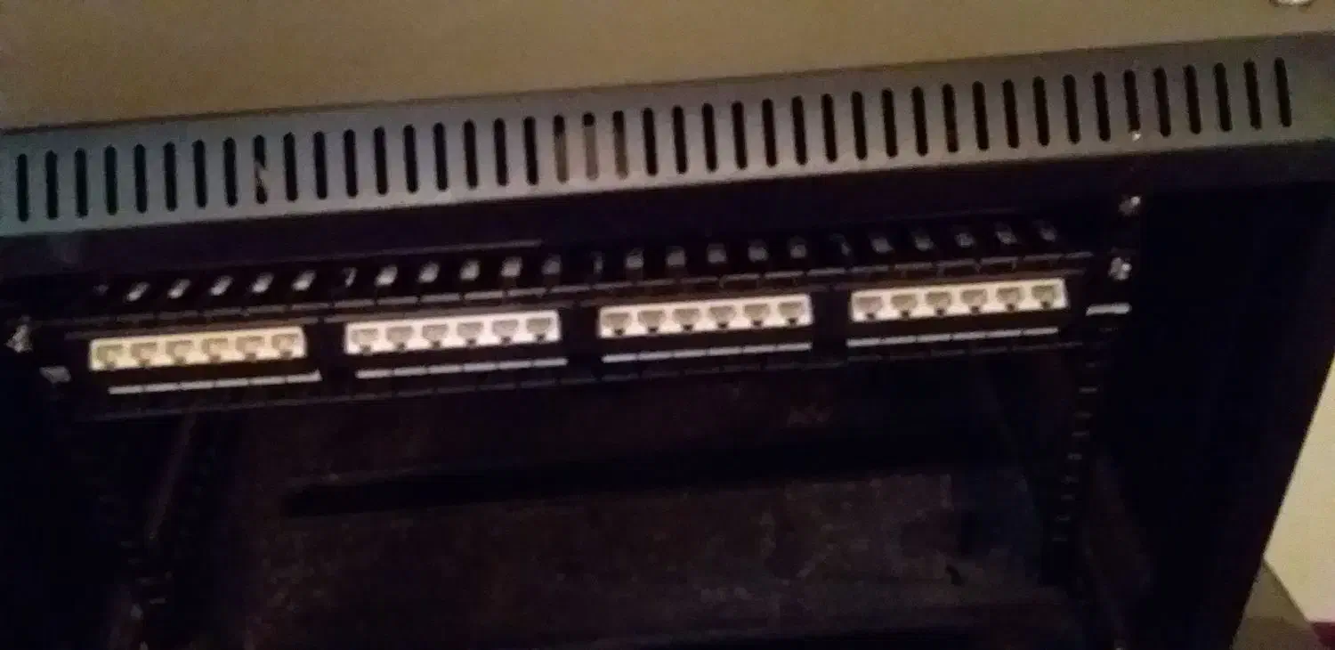 سوئیچ اسپلیتر24 پورت|مودم و تجهیزات شبکه|زنجان, |دیوار