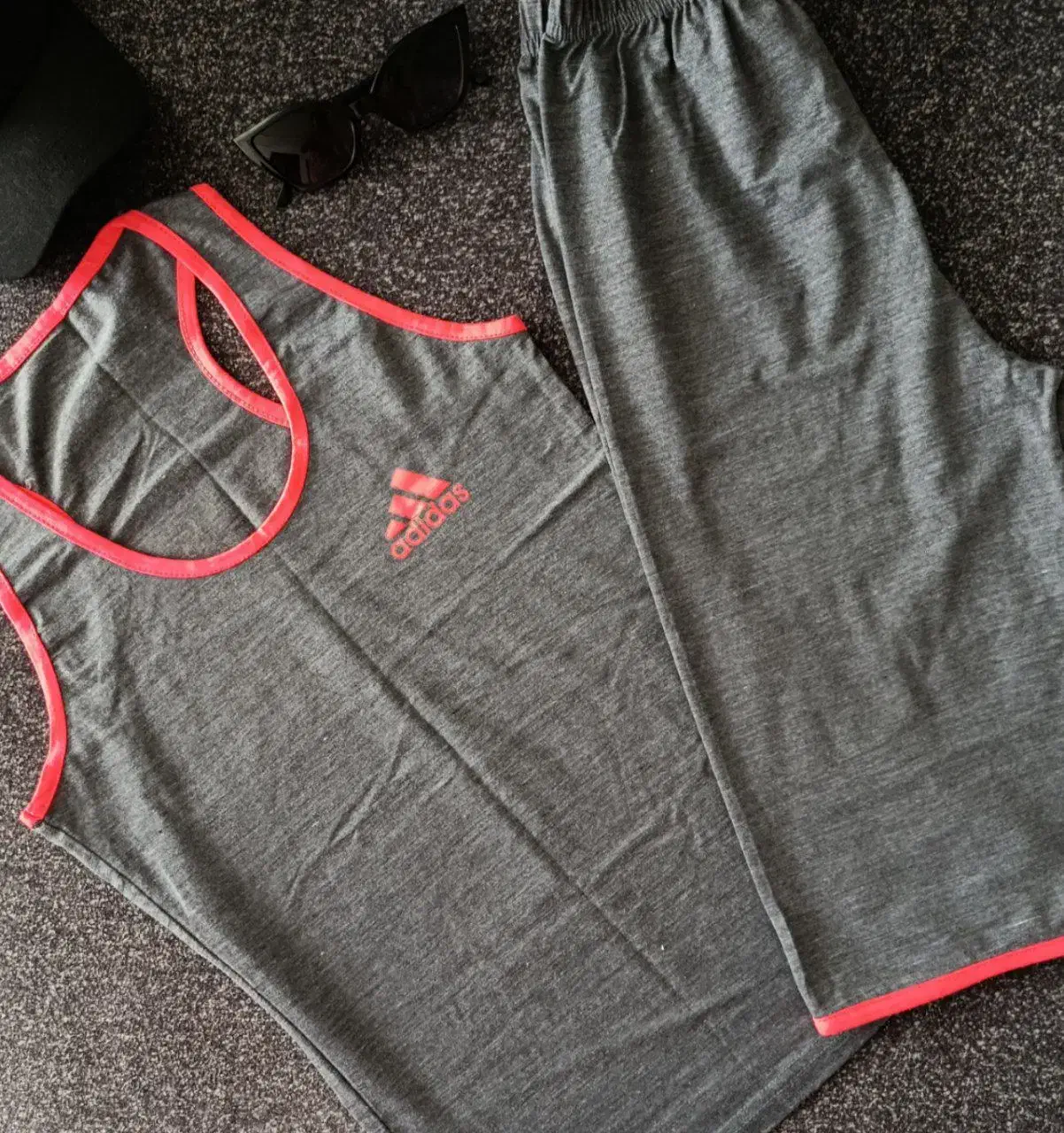 ست ورزشی آدیداس|لباس|قم, محمد آباد|دیوار