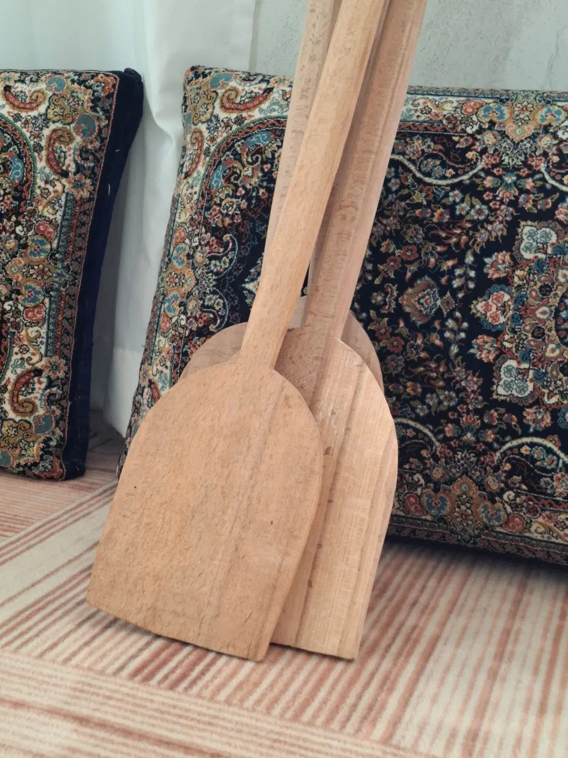 کفگیر|ظروف پخت‌وپز|نیشابور, هفده شهریور|دیوار