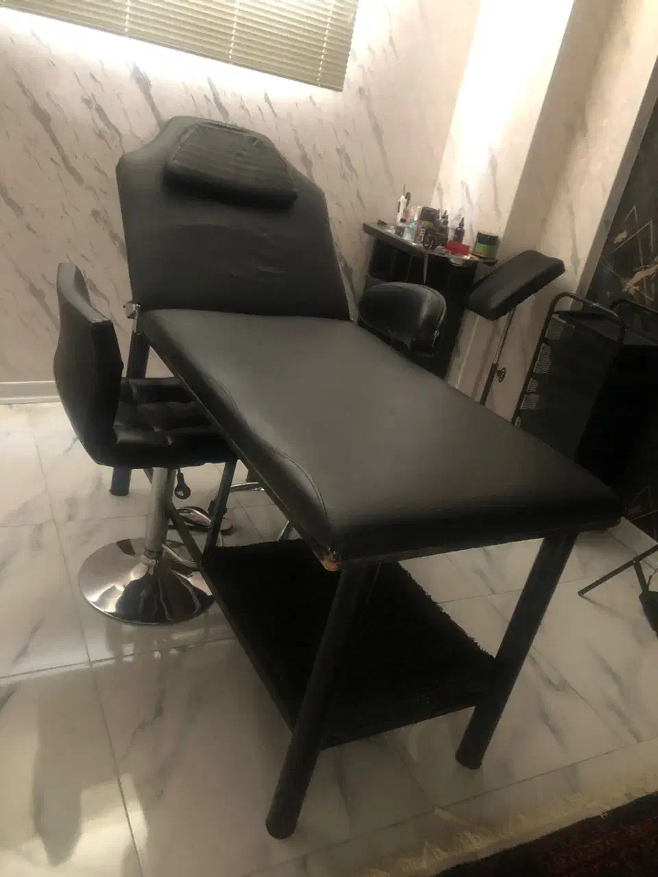 تخت اپیلاسیون و ترولی|آرایشگاه و سالنهای زیبایی|شاهینشهر, مسکن مهر|دیوار