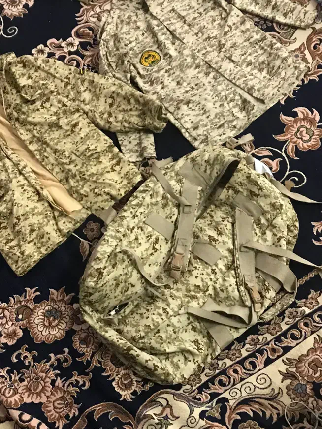 کوله و لباس های سربازی|لباس|اهواز, کمپلو شمالی|دیوار
