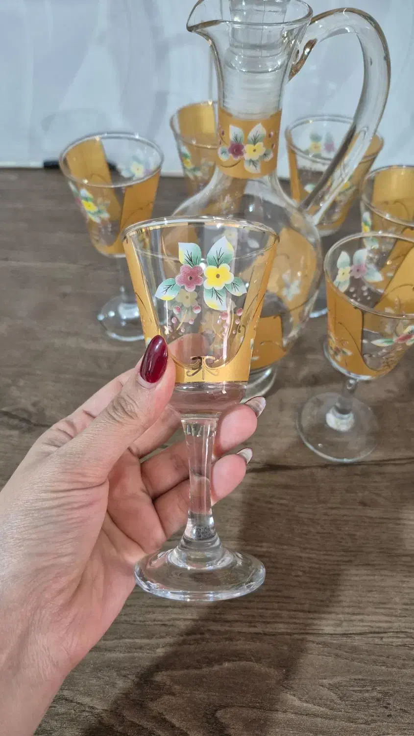 بطری و جام شش عددی|ظروف سرو و پذیرایی|اشتهارد, |دیوار