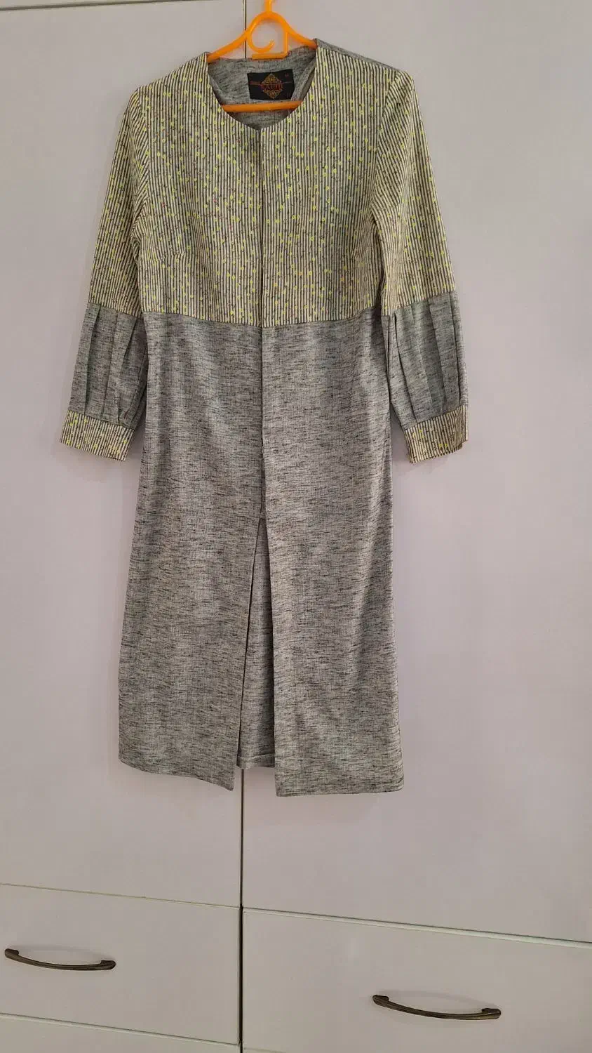 مانتو شیک ساده|لباس|اقبالیه, |دیوار