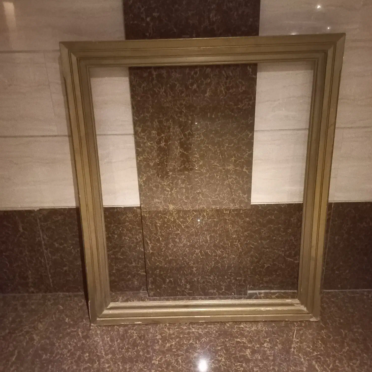 قاب چوبی سالم|تابلو، نقاشی، عکس|تهران, اختیاریه|دیوار