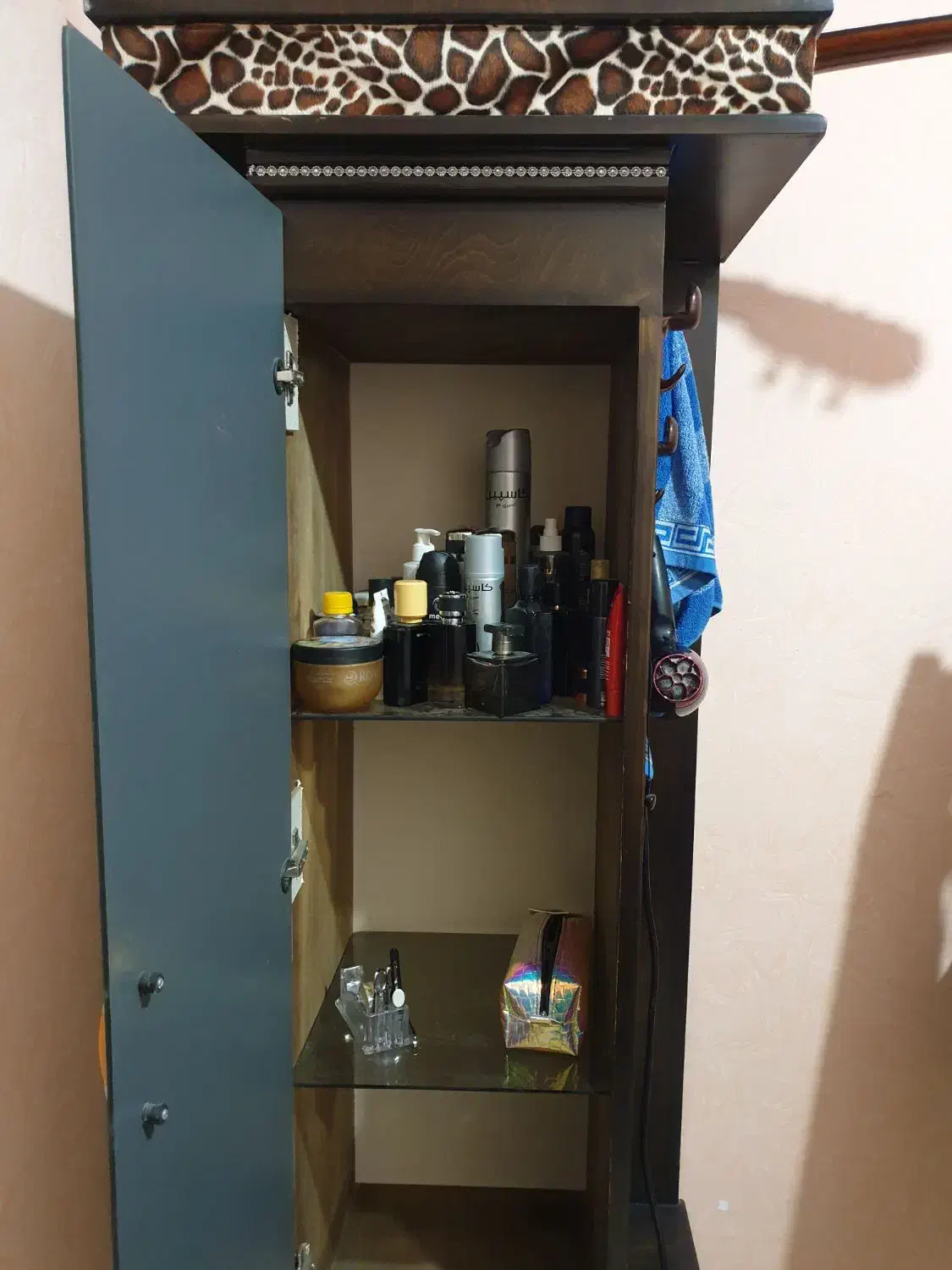 کمد چوب لباسی|جاکفشی، کمد، دراور|تهران, سردارجنگل|دیوار