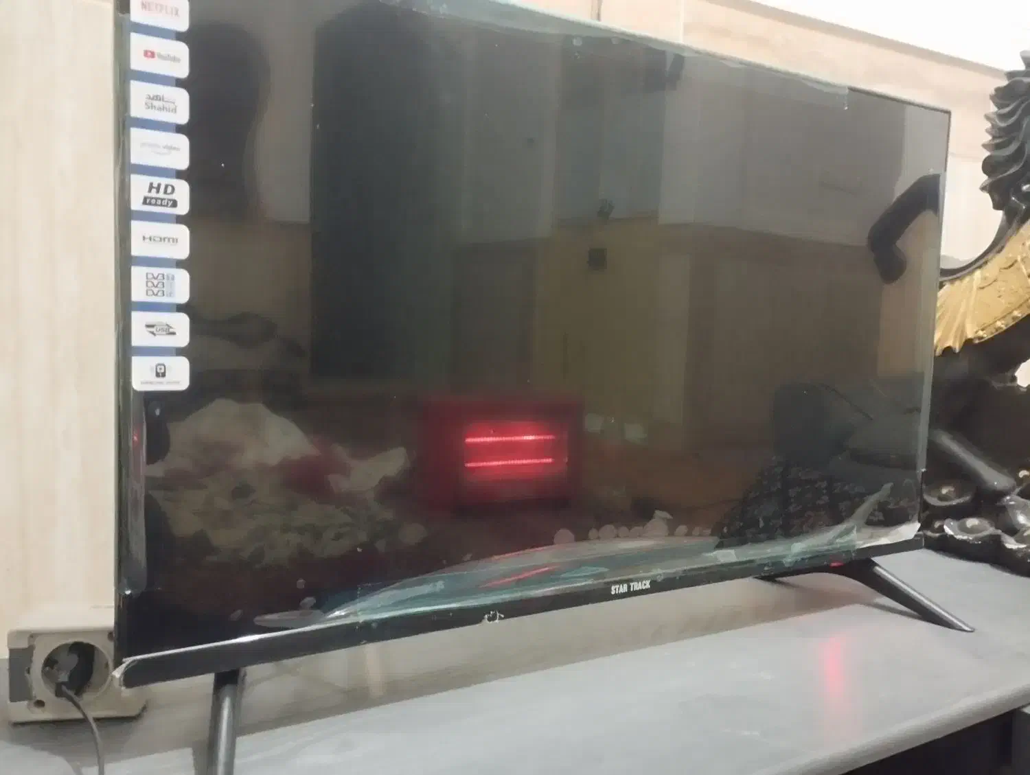 فوری فروش ال ای دی فول اچ دی زیر قیمت بازار|تلویزیون و پروژکتور|سراوان, |دیوار