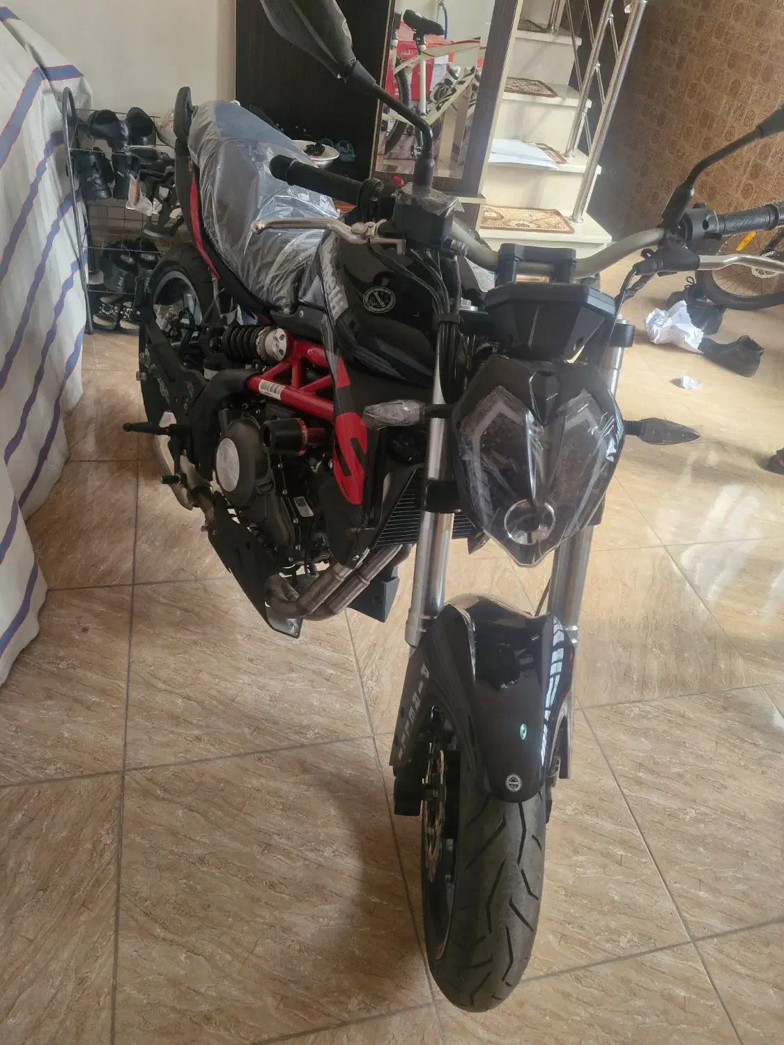 بنلی ۳۰۰  صفر|موتورسیکلت|کاشان, سال آباد|دیوار