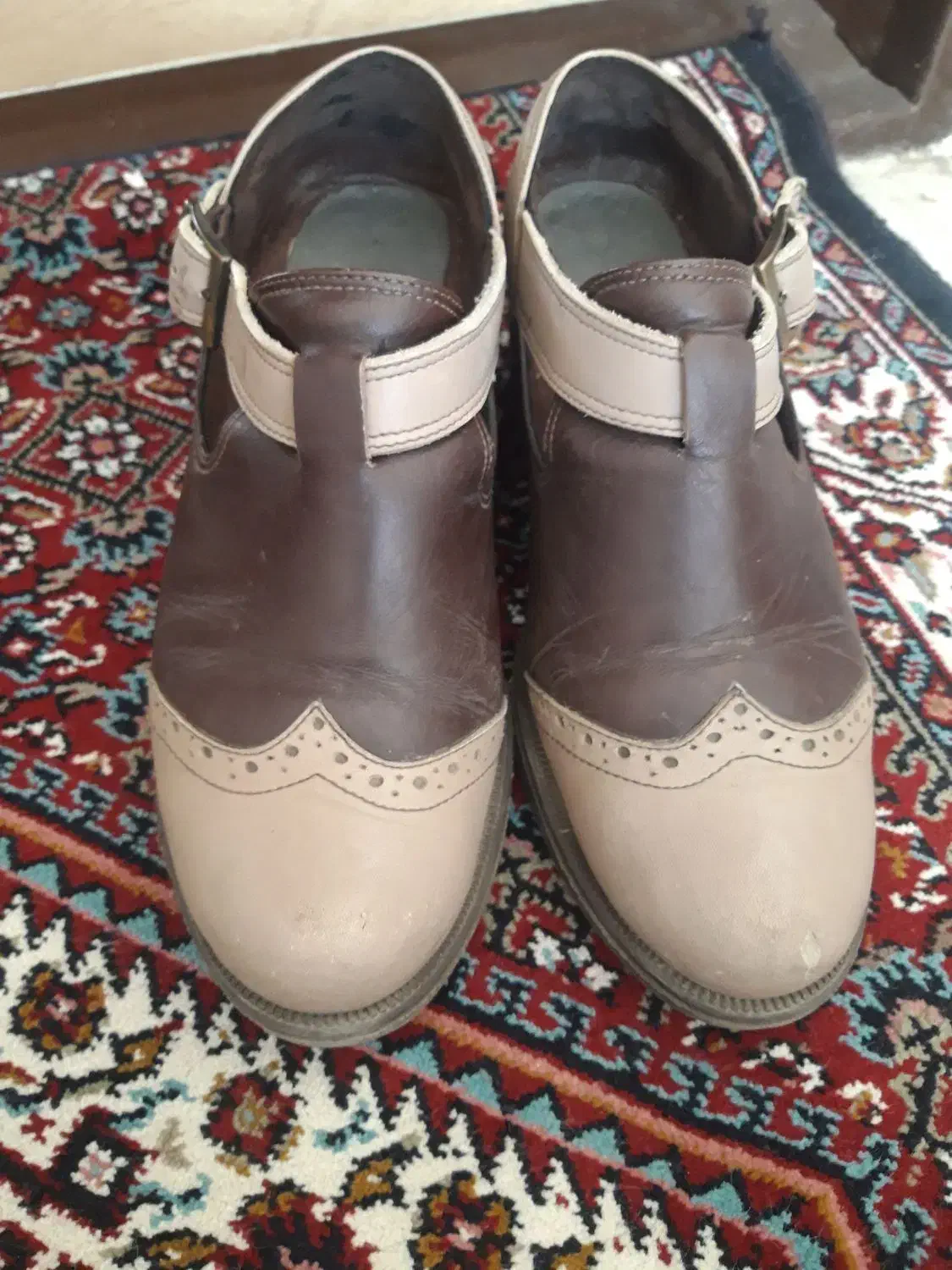 کفش سایز ۳۸ تمام چرم|کیف، کفش، کمربند|میانه, |دیوار